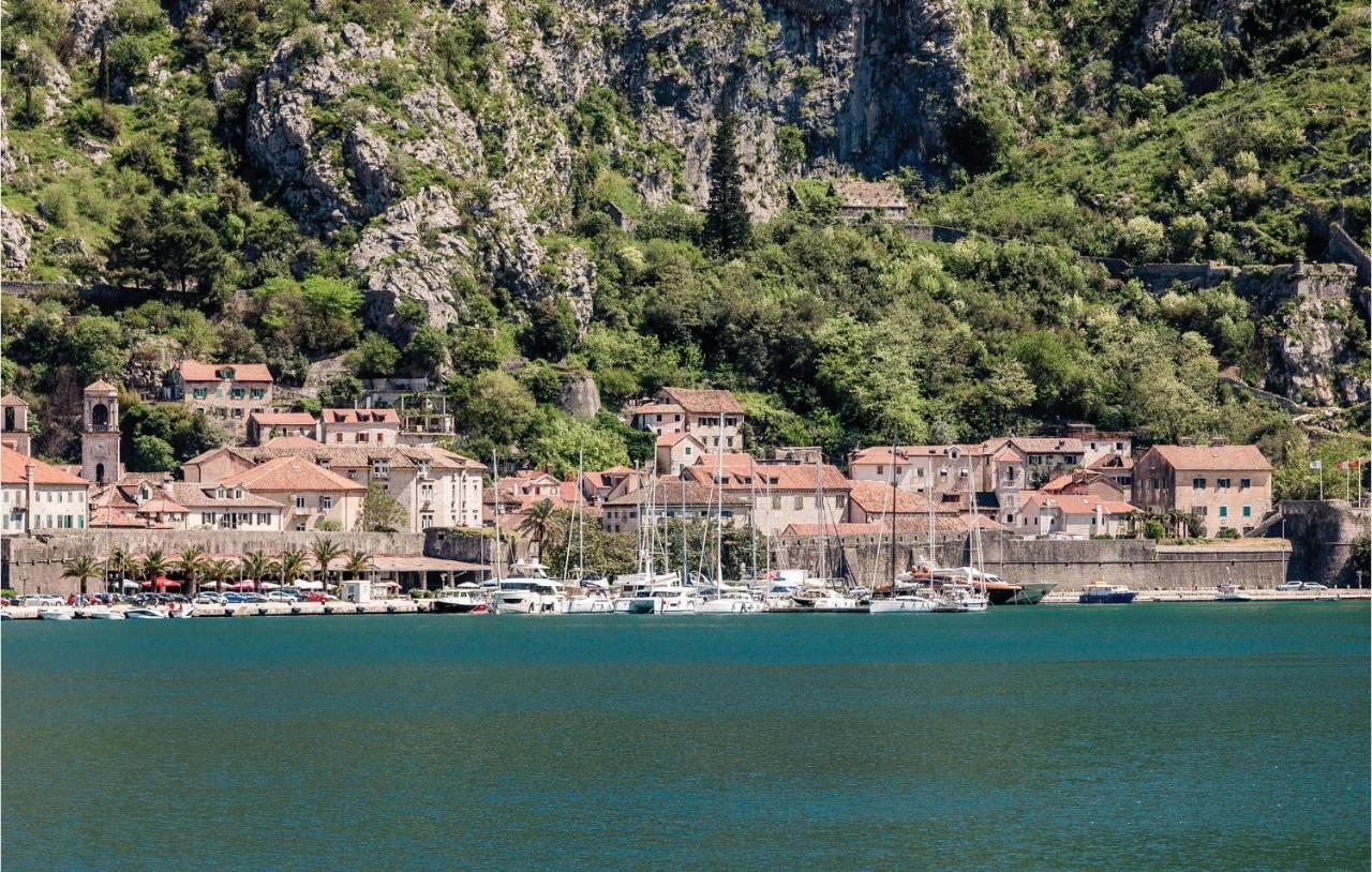 Lovely Home In Kotor With Wifi Zewnętrze zdjęcie