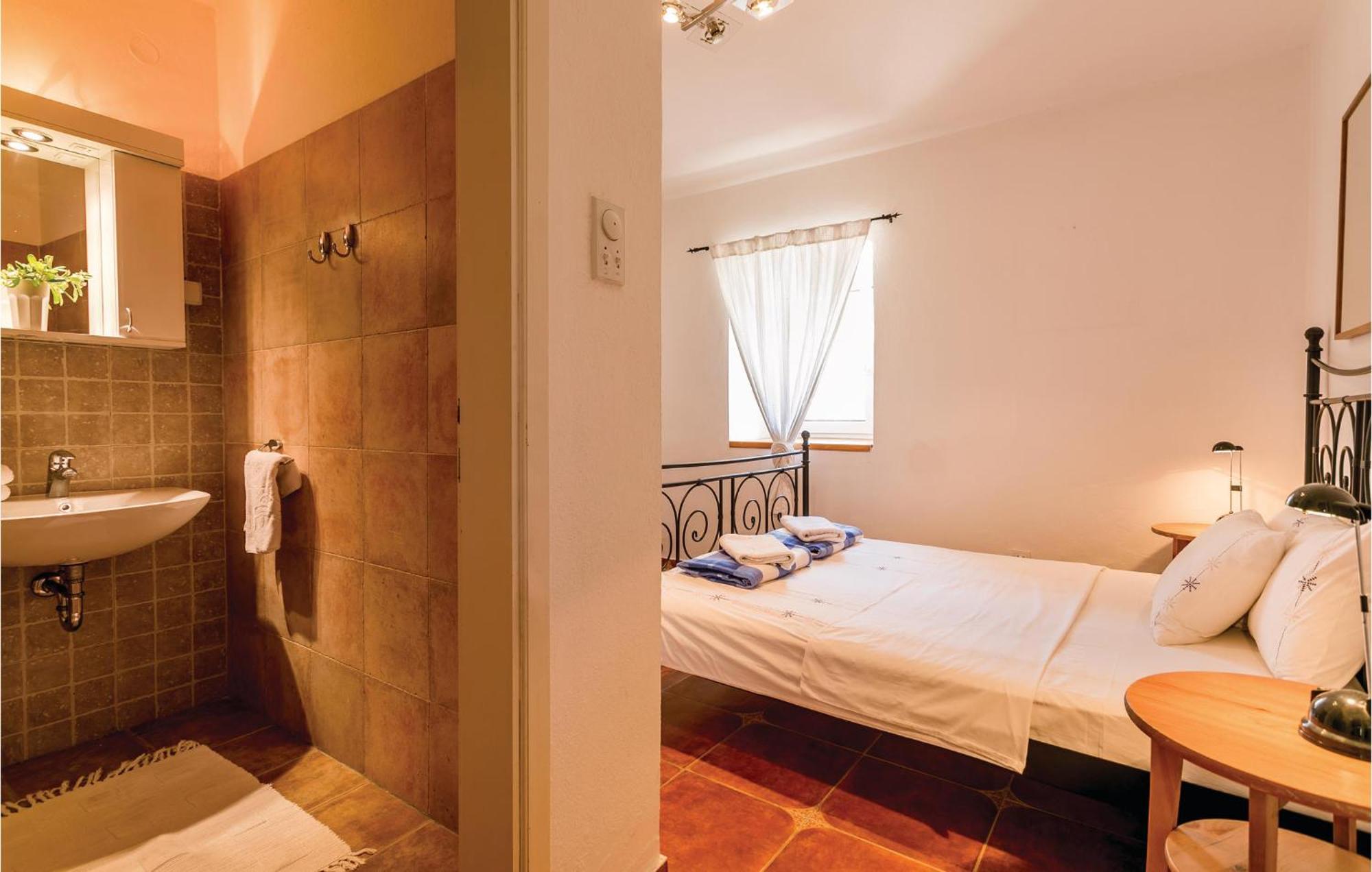 Lovely Home In Kotor With Wifi Zewnętrze zdjęcie